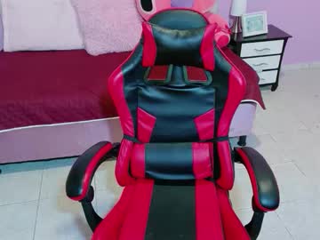 Carolina_Echeverry Chaturbate stream image from April 14, 2026