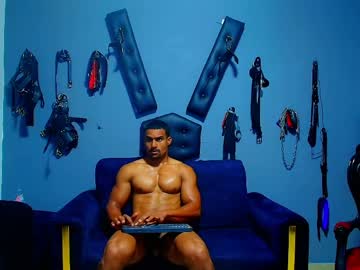 Adonisdios Chaturbate stream image from April 14, 2026