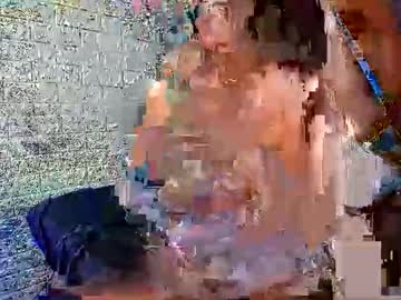 Shinefoxx Chaturbate stream image from April 14, 2026