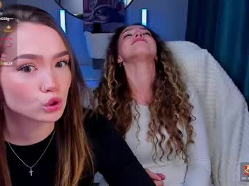 Top_Twins Chaturbate stream image from April 14, 2026