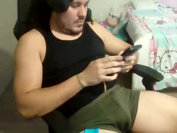 Tyleniel2 Chaturbate stream image from April 14, 2026