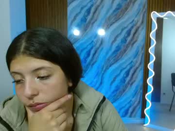 Zzoe_Tay Chaturbate stream image from April 14, 2026