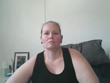 Xbeautifulxliex Chaturbate stream image from April 14, 2026