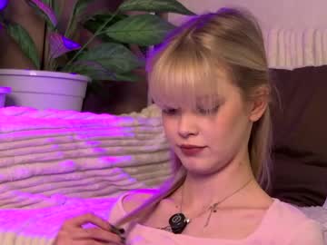 Bellasecrettt Chaturbate stream image from April 14, 2026