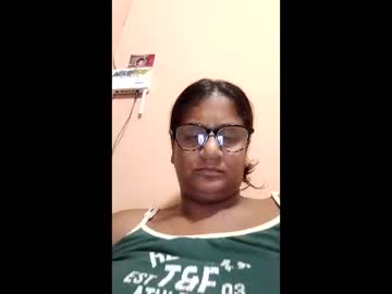 Indianstrawberrylips Chaturbate stream image from April 14, 2026