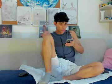 Loganoficialx Chaturbate stream image from April 14, 2026