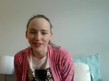 Lunapixie2020 Chaturbate stream image from April 14, 2026