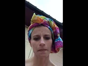 Ittybitty0075 Chaturbate stream image from April 14, 2026