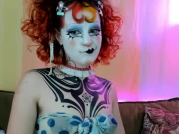Friskyflowers Chaturbate stream image from April 15, 2026