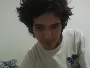 Moonandzukko Chaturbate stream image from April 15, 2026