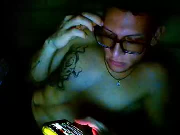 Travisdiamonds Chaturbate stream image from April 15, 2026