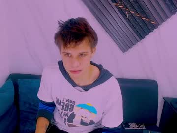 Liam_York Chaturbate stream image from April 15, 2026