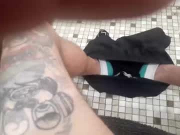 Longslong420420 Chaturbate stream image from April 15, 2026