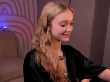 Alicemelison Chaturbate stream image from April 15, 2026