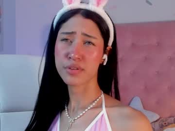 Moonlight_Brat Chaturbate stream image from April 15, 2026