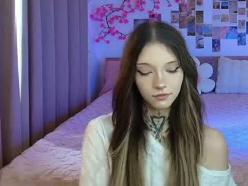 Evaasilence Chaturbate stream image from April 15, 2026