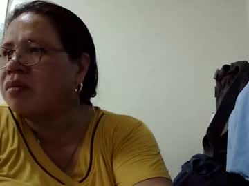 Hottycrissy4u Chaturbate stream image from April 15, 2026