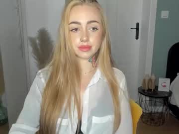 Sexy_Coralie Chaturbate stream image from April 15, 2026