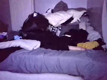 Funfantasyfanatic Chaturbate stream image from April 15, 2026
