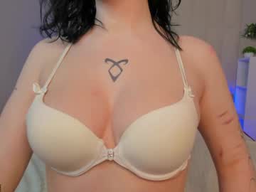 Lily_Sterling Chaturbate stream image from April 15, 2026