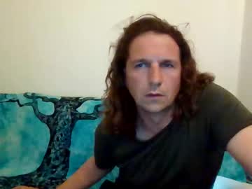 Moz87 Chaturbate stream image from April 15, 2026
