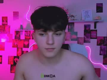 Travis_Wolf_ Chaturbate stream image from April 15, 2026