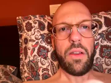 Realhorsedick Chaturbate stream image from April 15, 2026