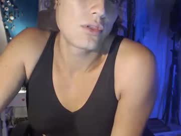 Laflori Chaturbate stream image from April 15, 2026