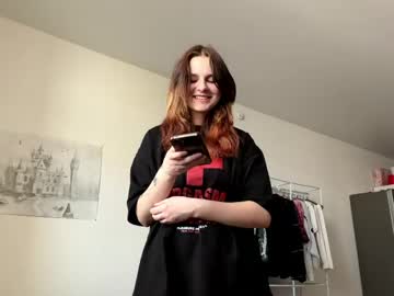 Lynhittner Chaturbate stream image from April 15, 2026