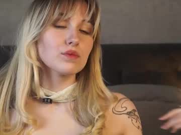 Helenstormes Chaturbate stream image from April 15, 2026