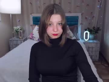 Rinacake Chaturbate stream image from April 15, 2026