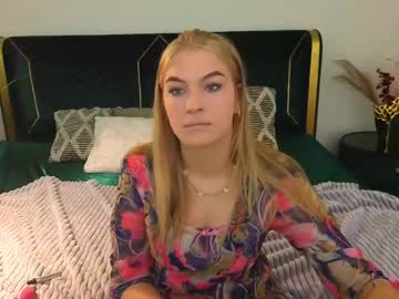 Alinalemon Chaturbate stream image from April 15, 2026