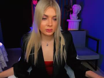 Hyileyclark Chaturbate stream image from April 15, 2026