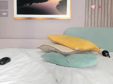 Adri_Silva_ Chaturbate stream image from April 15, 2026