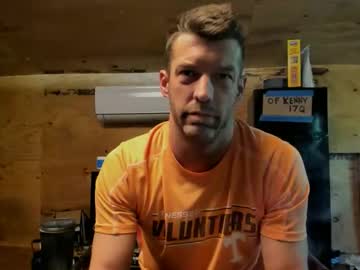 Dontjumpoffthebridge Chaturbate stream image from April 15, 2026