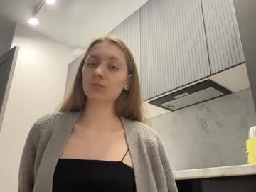 Isabelvonseeger Chaturbate stream image from April 15, 2026