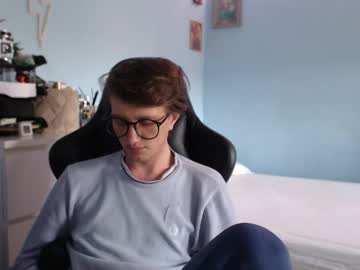 Swetieecum Chaturbate stream image from April 15, 2026