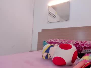 Trinityloveely Chaturbate stream image from April 15, 2026