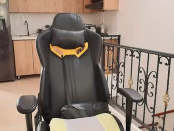 Susanrhodes_ Chaturbate stream image from April 15, 2026