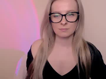 Vanillaex_ Chaturbate stream image from April 15, 2026