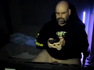 Juicylounge Chaturbate stream image from April 15, 2026