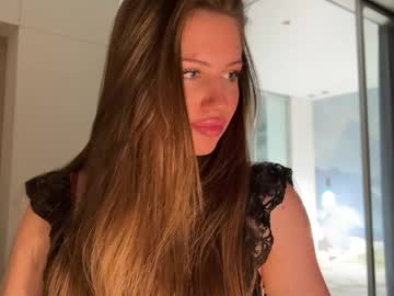 Kiramystery Chaturbate stream image from April 15, 2026