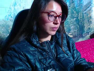 Lucianahalen Chaturbate stream image from April 15, 2026
