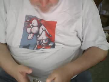 Rndmronnie Chaturbate stream image from April 15, 2026