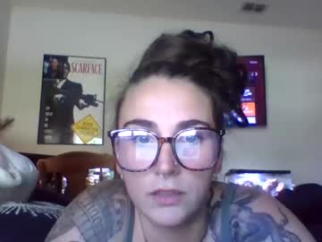 Sweettreatz26 Chaturbate stream image from April 15, 2026