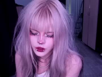 Velvetalice Chaturbate stream image from April 15, 2026