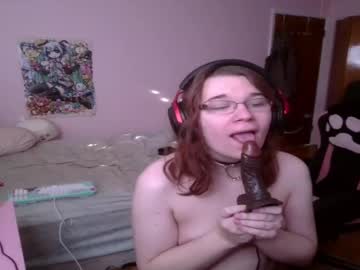 Ariathebrat Chaturbate stream image from April 15, 2026
