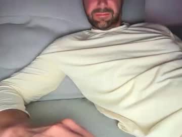 Hot_Bobby79 Chaturbate stream image from April 15, 2026