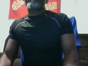 Kyimch Chaturbate stream image from April 15, 2026