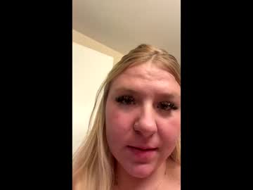 M1lf19 Chaturbate stream image from April 15, 2026